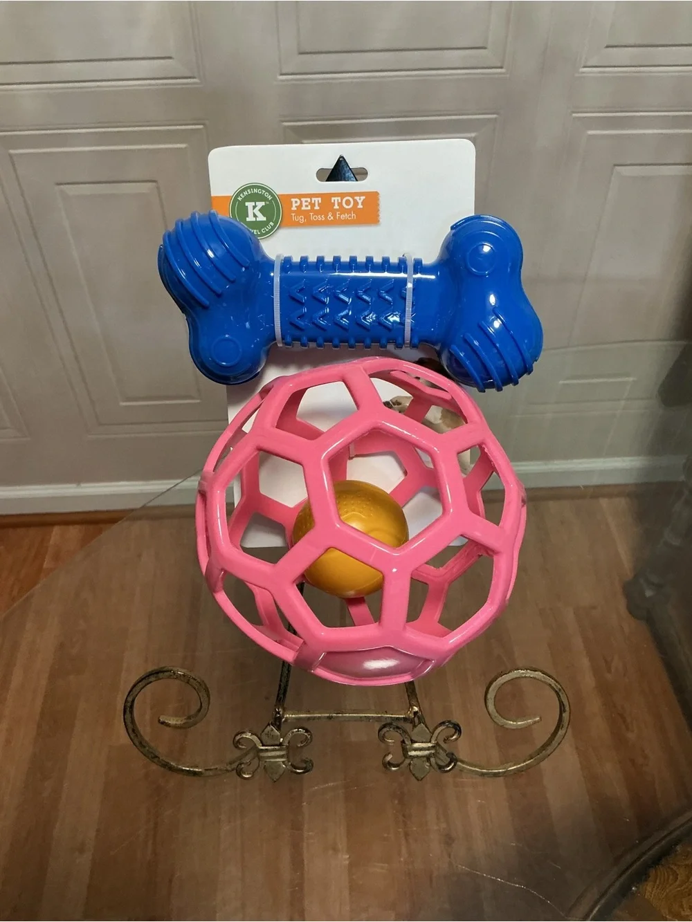 Kensington Multicolor Set Of  Cage Ball & Bone  With Loud Squeaker Set